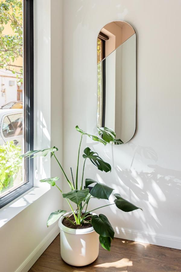 Designer Apartment In The City Center Cluj-Napoca Exterior photo