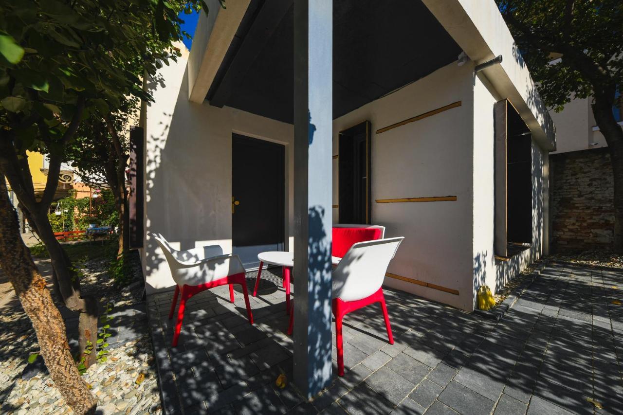 Designer Apartment In The City Center Cluj-Napoca Exterior photo